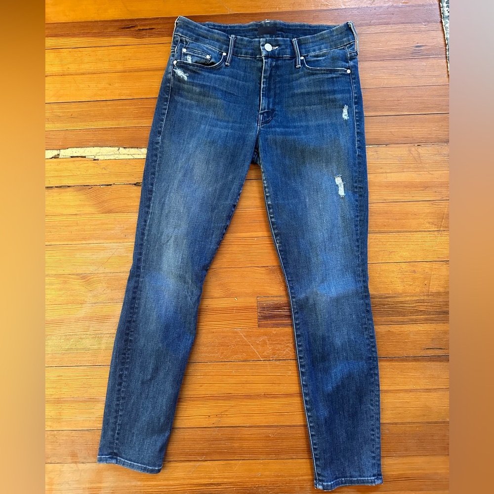 MOTHER The Looker in Dark Graffiti Skinny Jeans - size 28